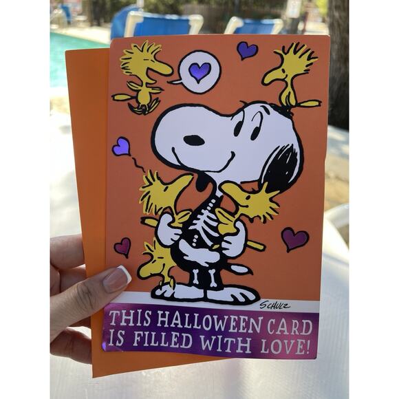 Hallmark Peanuts Snoopy Halloween Card Jokes Skeleton Woodstock Love NEW - Picture 4 of 4